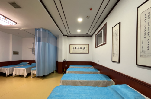 太原登貴堂醫(yī)療管理萬(wàn)柏林迎澤西大街中醫(yī)門診部 依托總公司授權(quán)，規(guī)范開展經(jīng)營(yíng)活動(dòng)